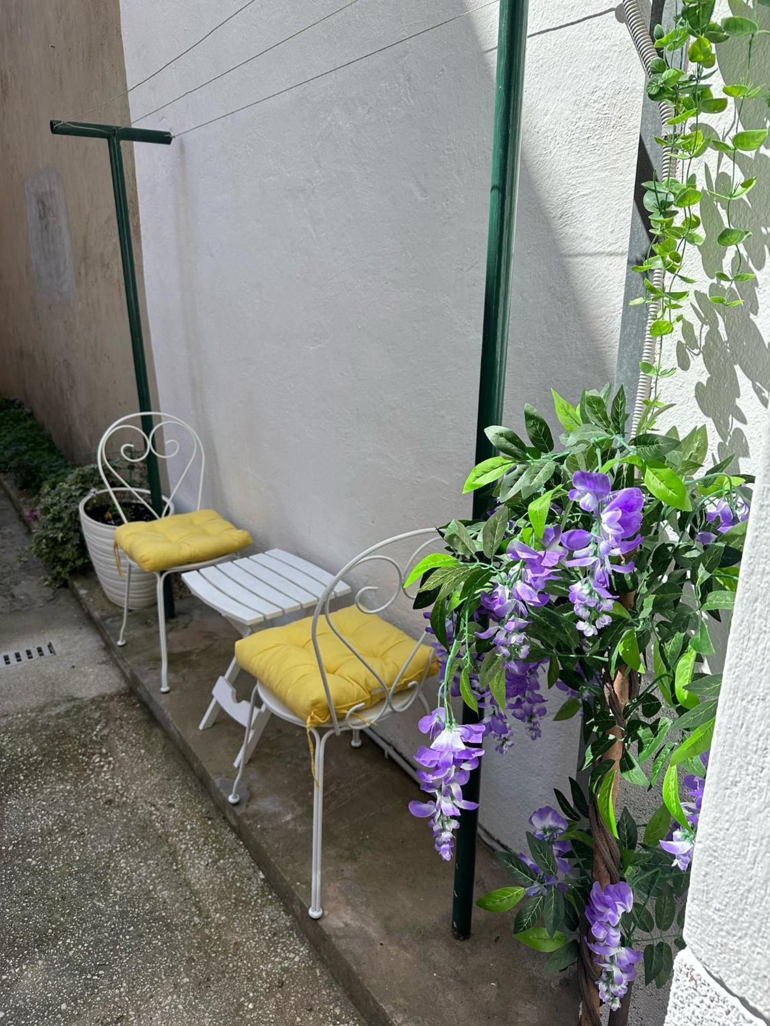 Apartment House Aria Baška Voda Eksteriør bilde