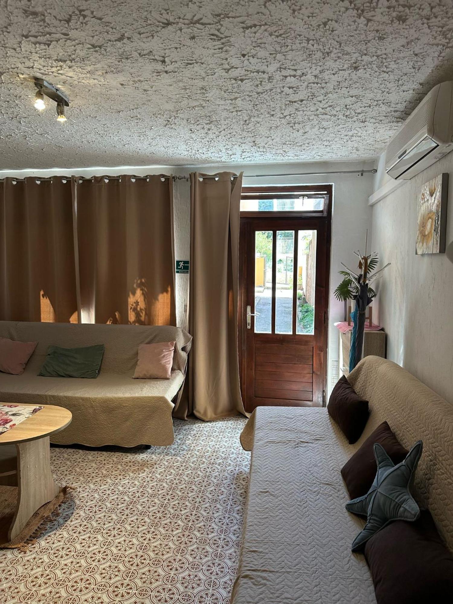 Apartment House Aria Baška Voda Eksteriør bilde
